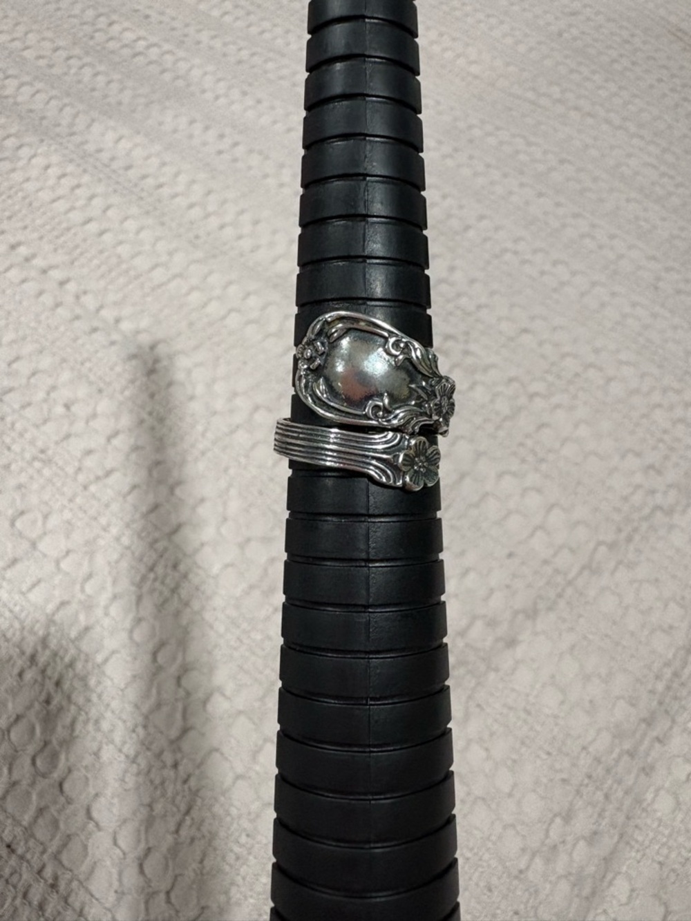 Vintage Sterling Silver Floral Spoon Ring - Adjustable - Picture 4 of 6